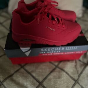 Skechers Los Angeles worn one time like brand new